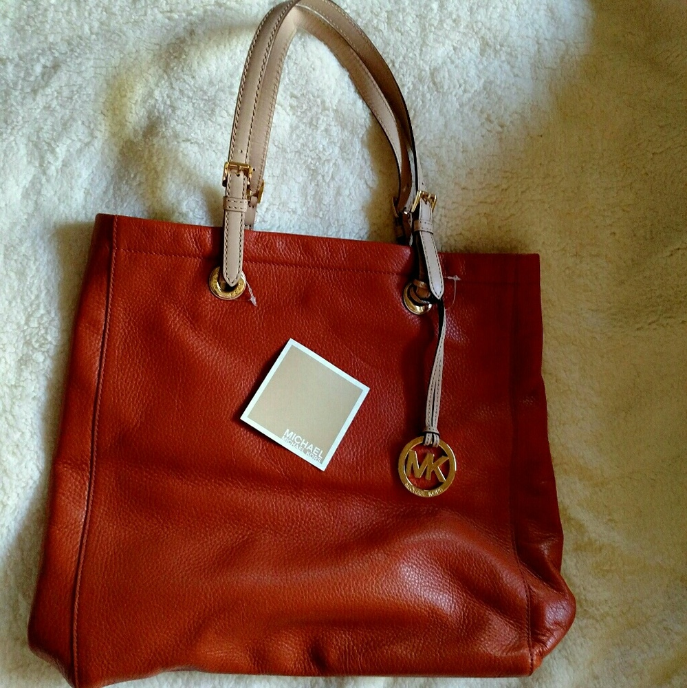 Michael kors tote leather bag